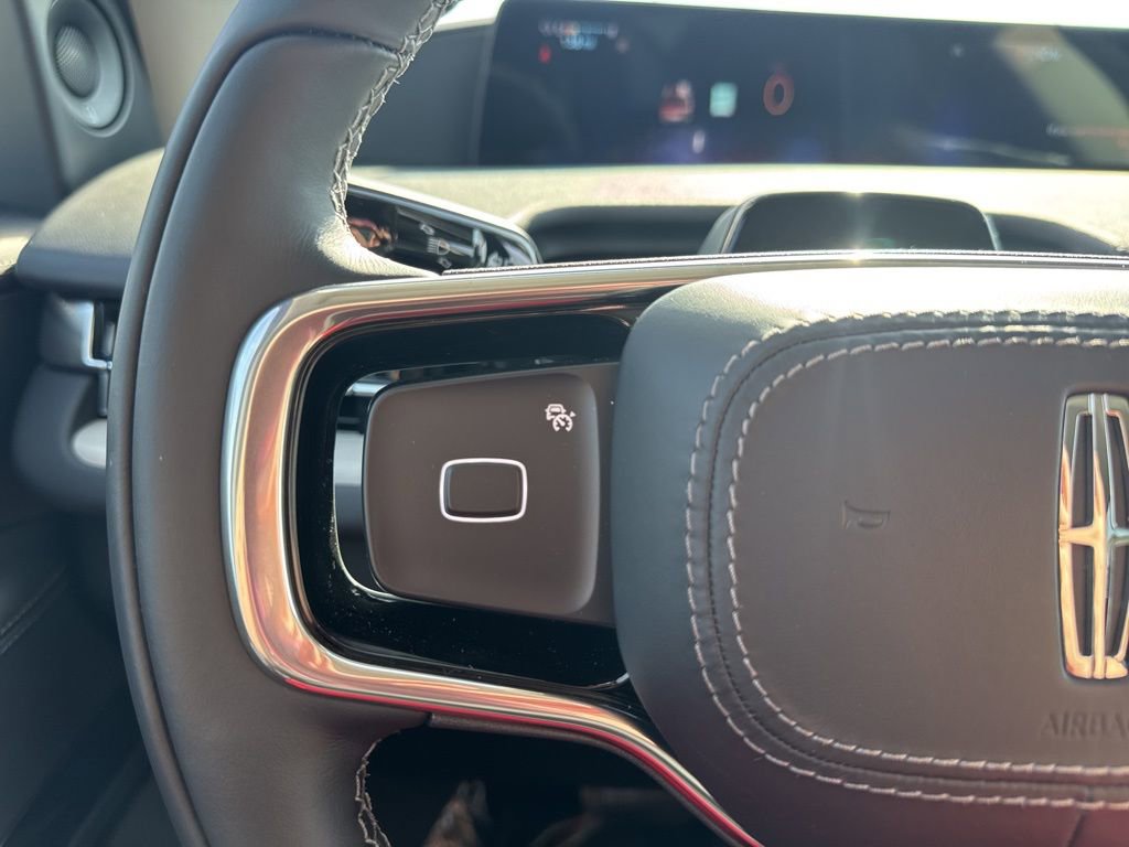 New 2026 Lincoln Navigator L Premier image 12