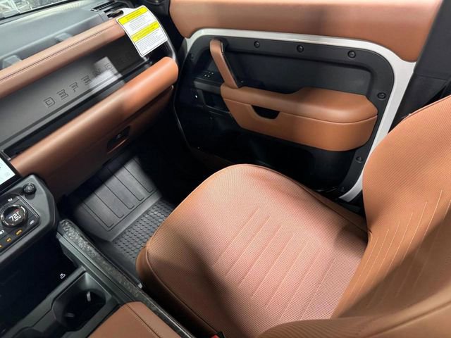 New 2026 Land Rover Defender 110 OCTA AWD/4WD image 18