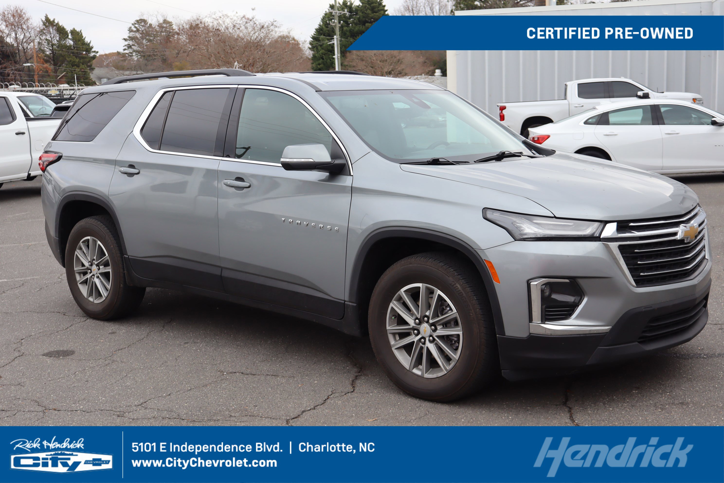 Used 2023 Chevrolet Traverse LT