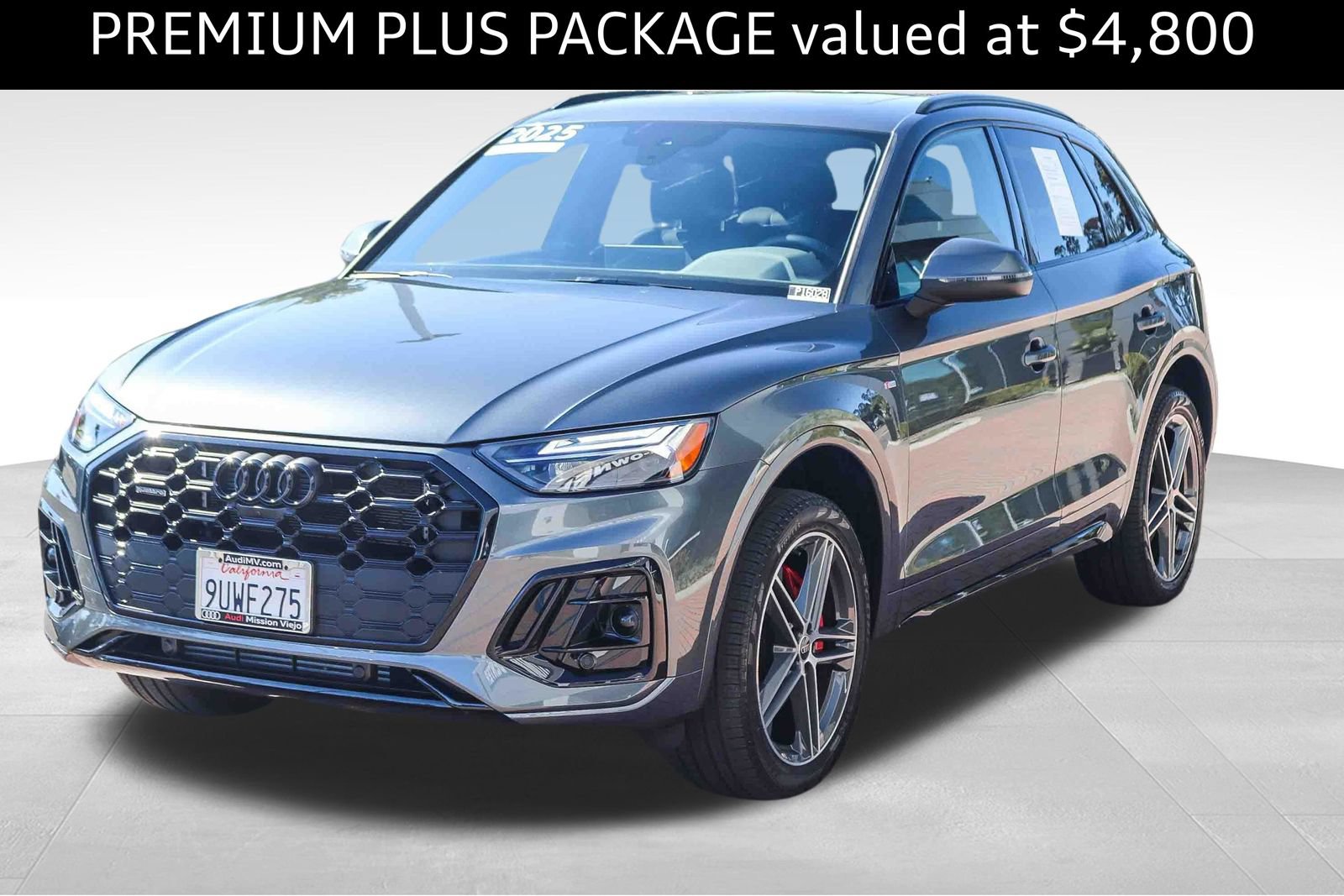 Certified 2025 Audi Q5 e Premium Plus w/ Premium Plus Package AWD/4WD image 3