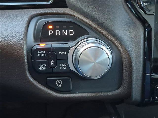 Used 2025 RAM 1500 Laramie AWD/4WD image 12