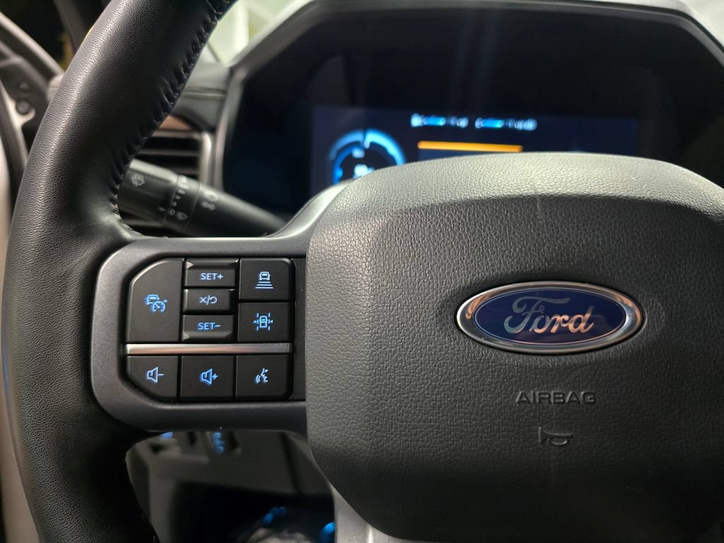 Used 2023 Ford F150 Lightning Lariat AWD/4WD image 28