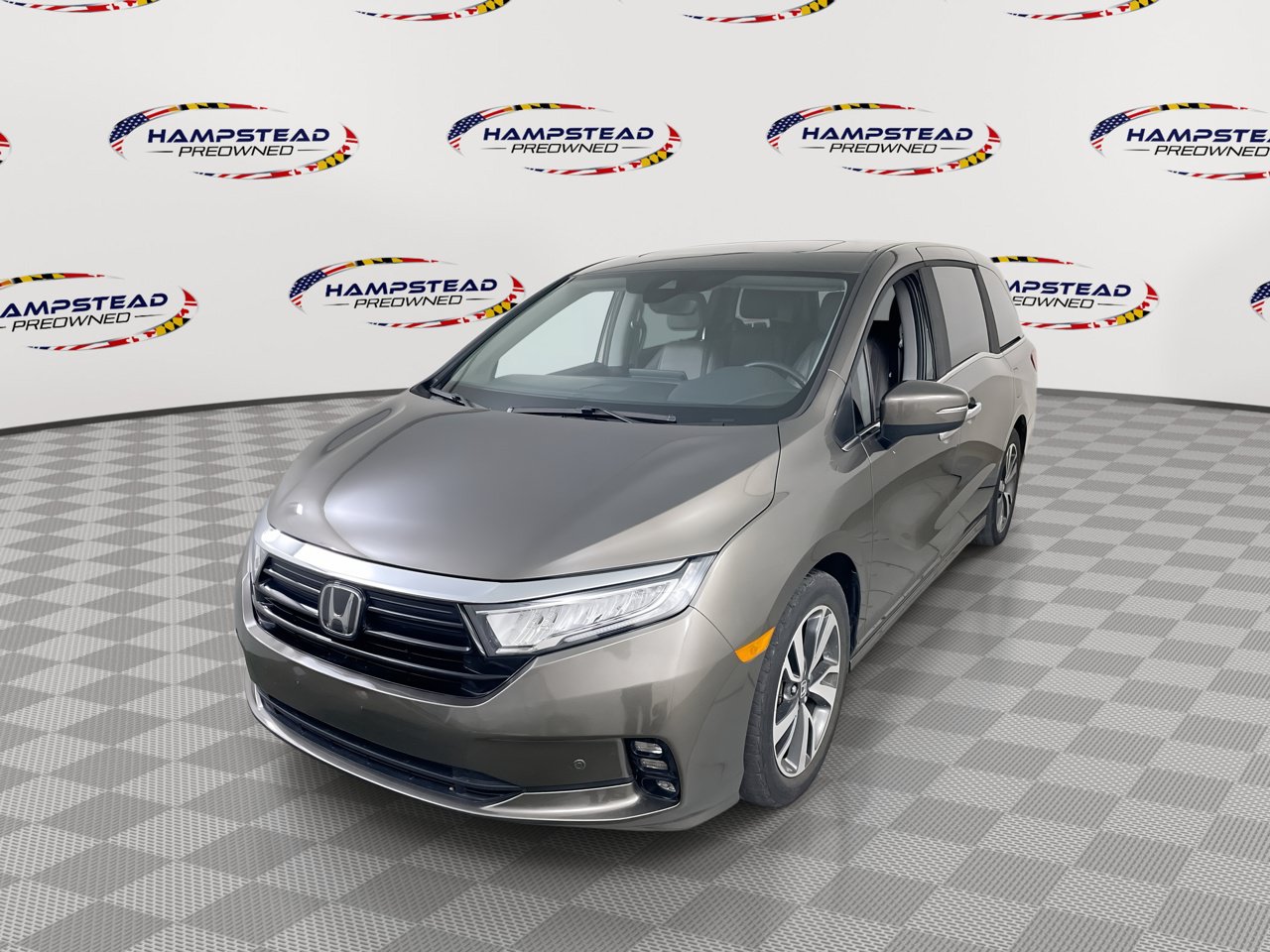 Used 2023 Honda Odyssey Touring image 1