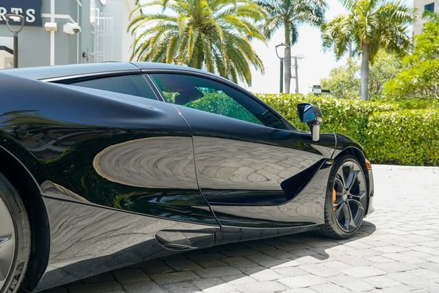 Used 2018 McLaren 720S Performance RWD image 30