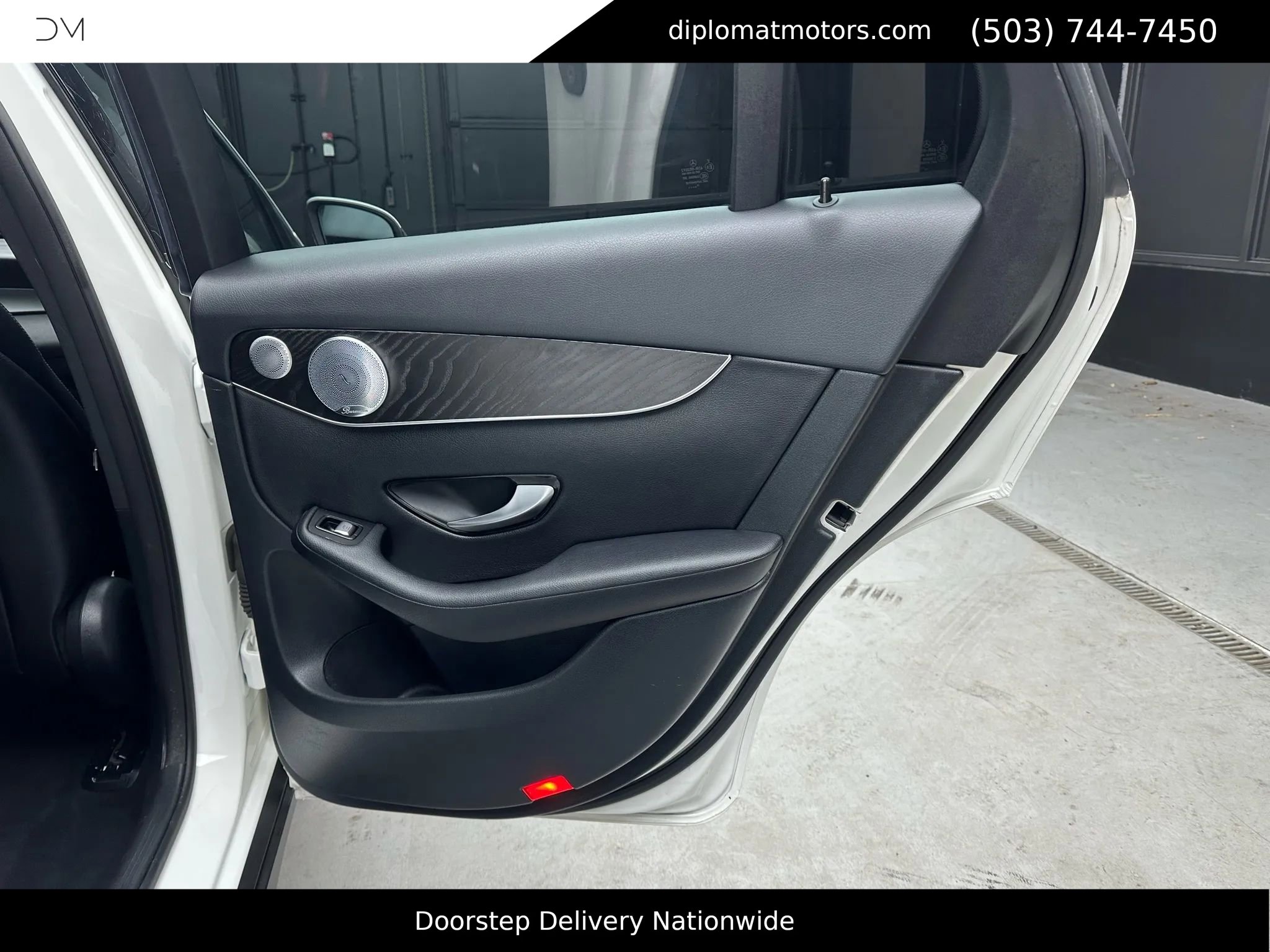 Used 2017 Mercedes-Benz GLC 300 4MATIC image 23