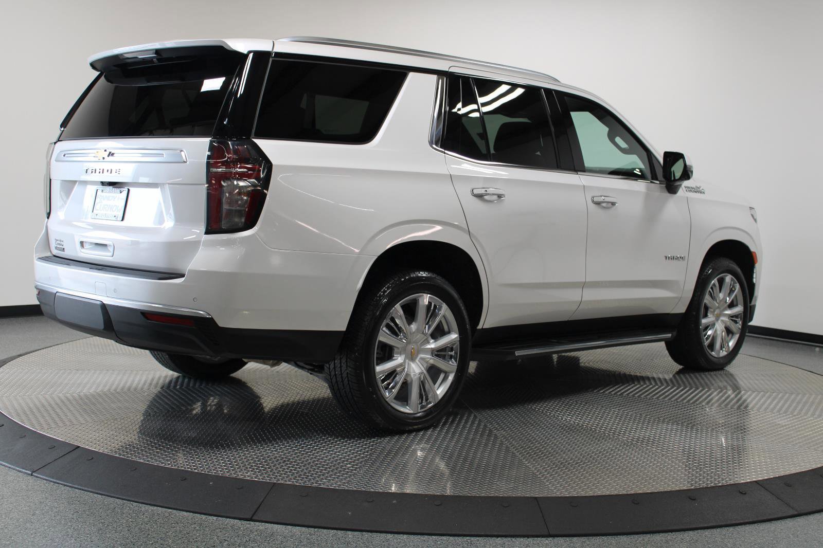 Used 2024 Chevrolet Tahoe High Country image 15