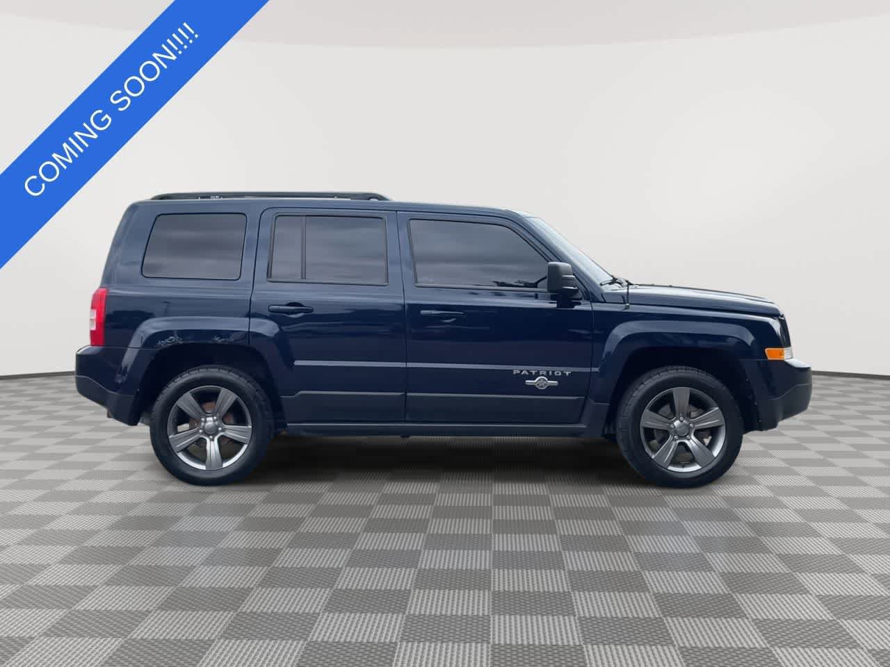 Used 2014 Jeep Patriot Latitude w/ Freedom Edition Package FWD image 9