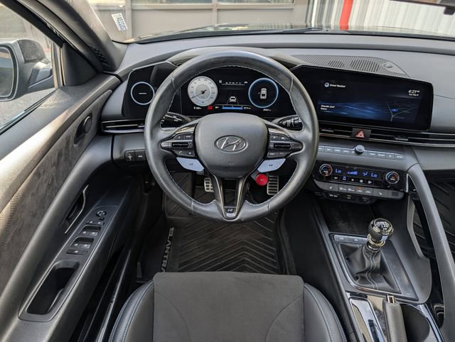 Used 2022 Hyundai Elantra N FWD image 15