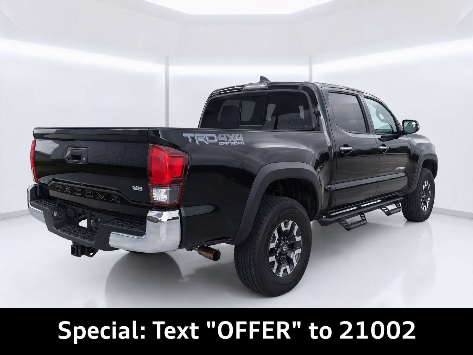 Used 2019 Toyota Tacoma TRD Off-Road AWD/4WD image 8