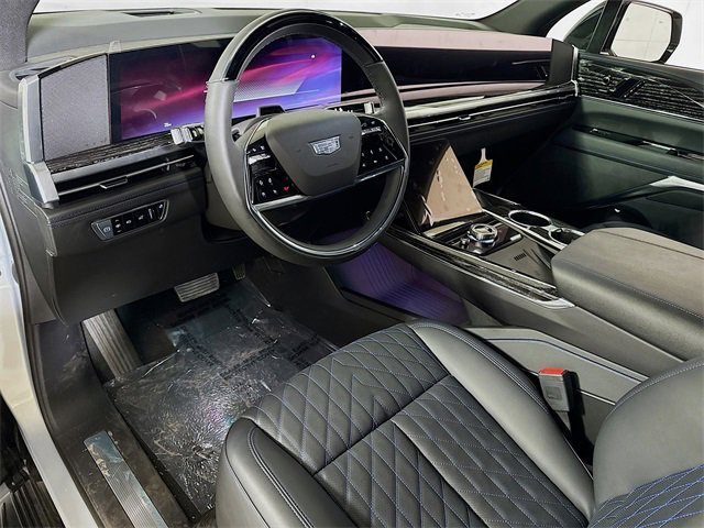 New 2025 Cadillac Escalade IQ Luxury 1 w/ Smart Trailering package image 5