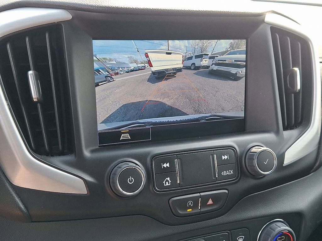 Used 2023 GMC Terrain SLE w/ Driver Convenience Package image 24