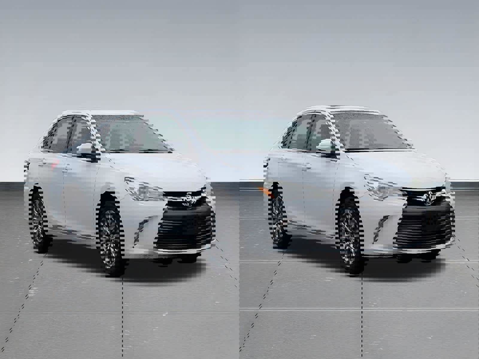 Used 2016 Toyota Camry XLE w/ Moonroof Package image 8