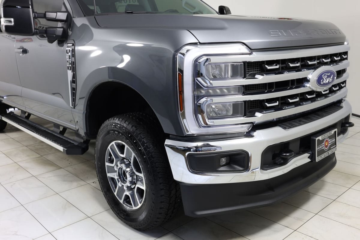 Used 2026 Ford F350 Lariat AWD/4WD image 37