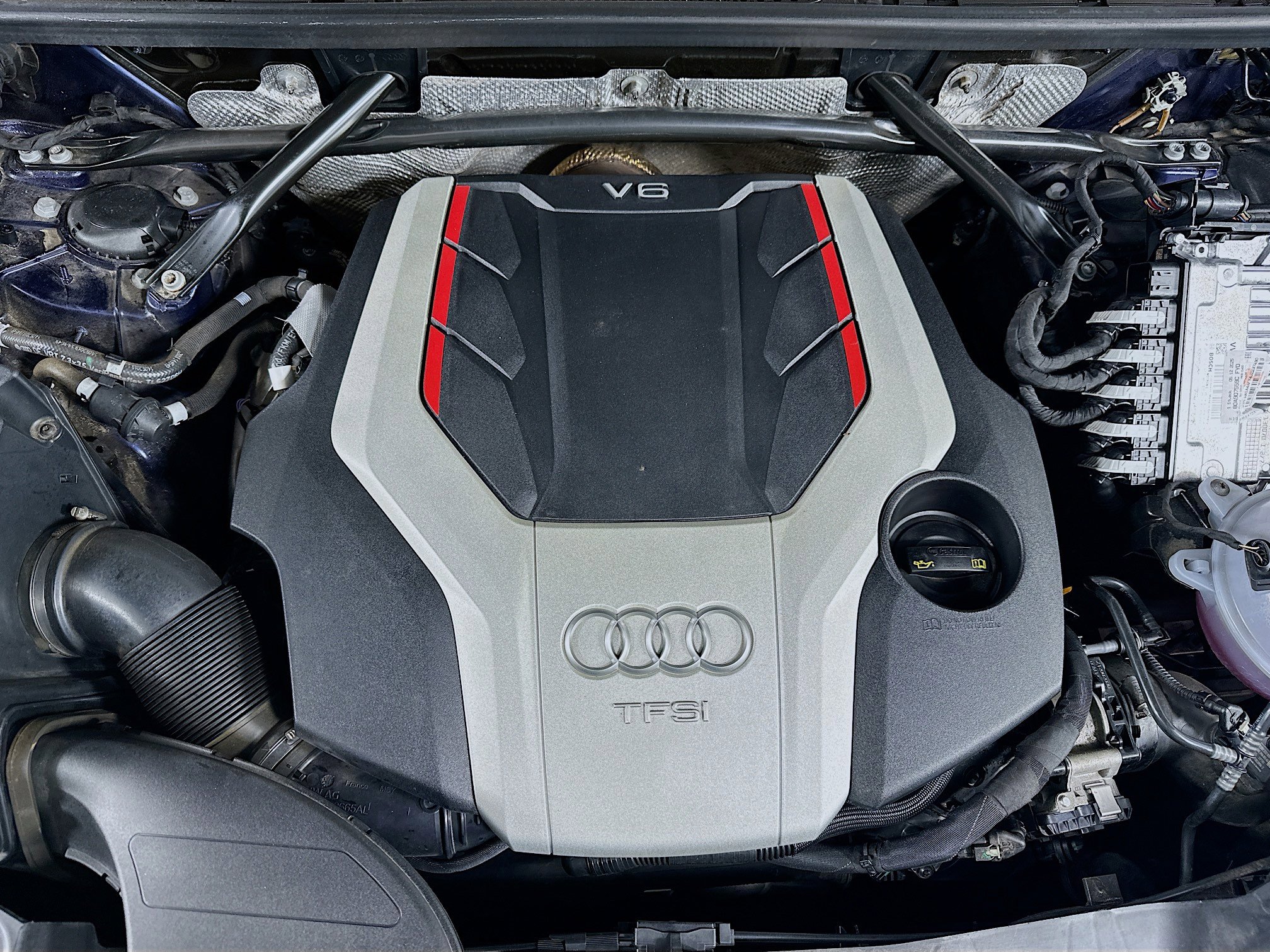 Used 2018 Audi SQ5 Premium Plus w/ S Sport Package image 35