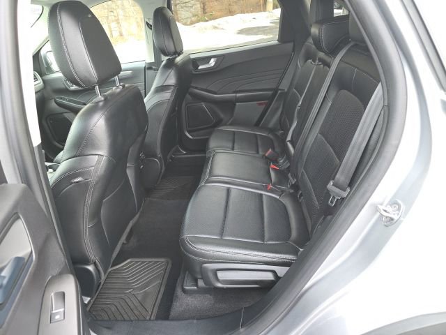 Certified 2022 Ford Escape Titanium image 6