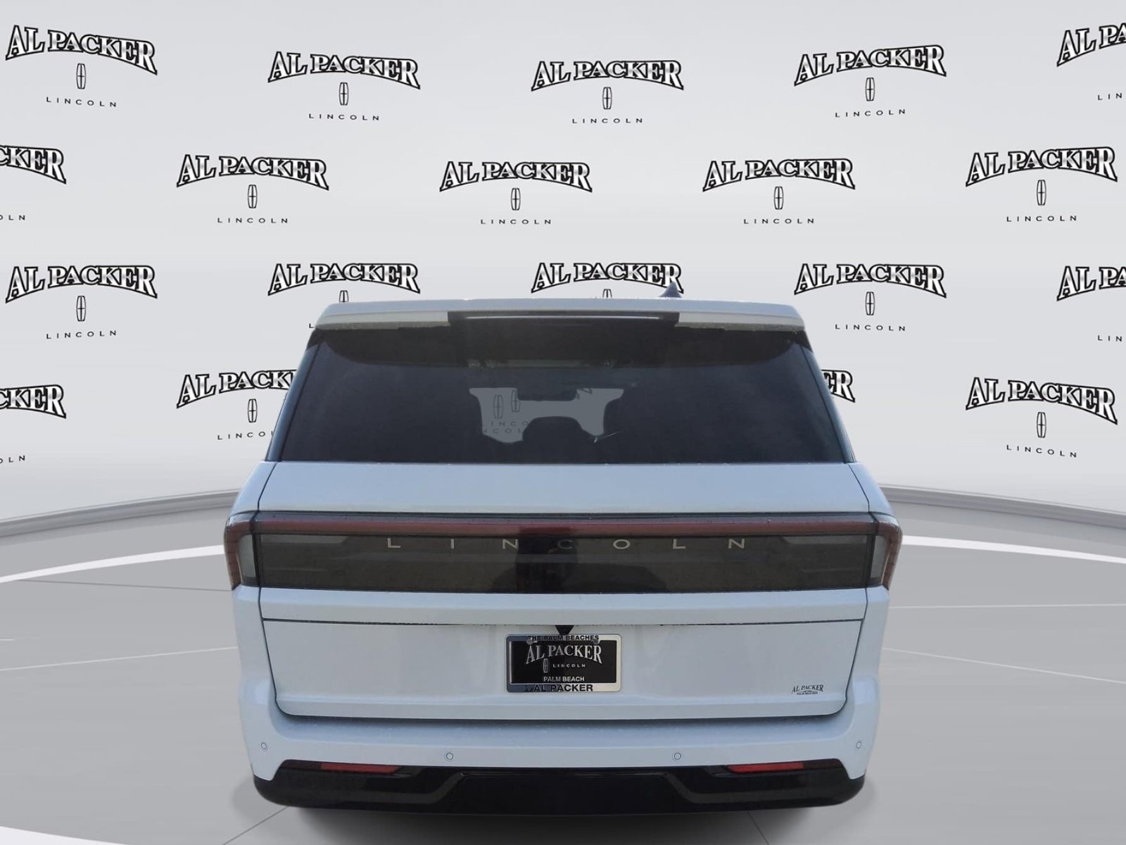 New 2027 Lincoln Navigator Black Label AWD/4WD image 4