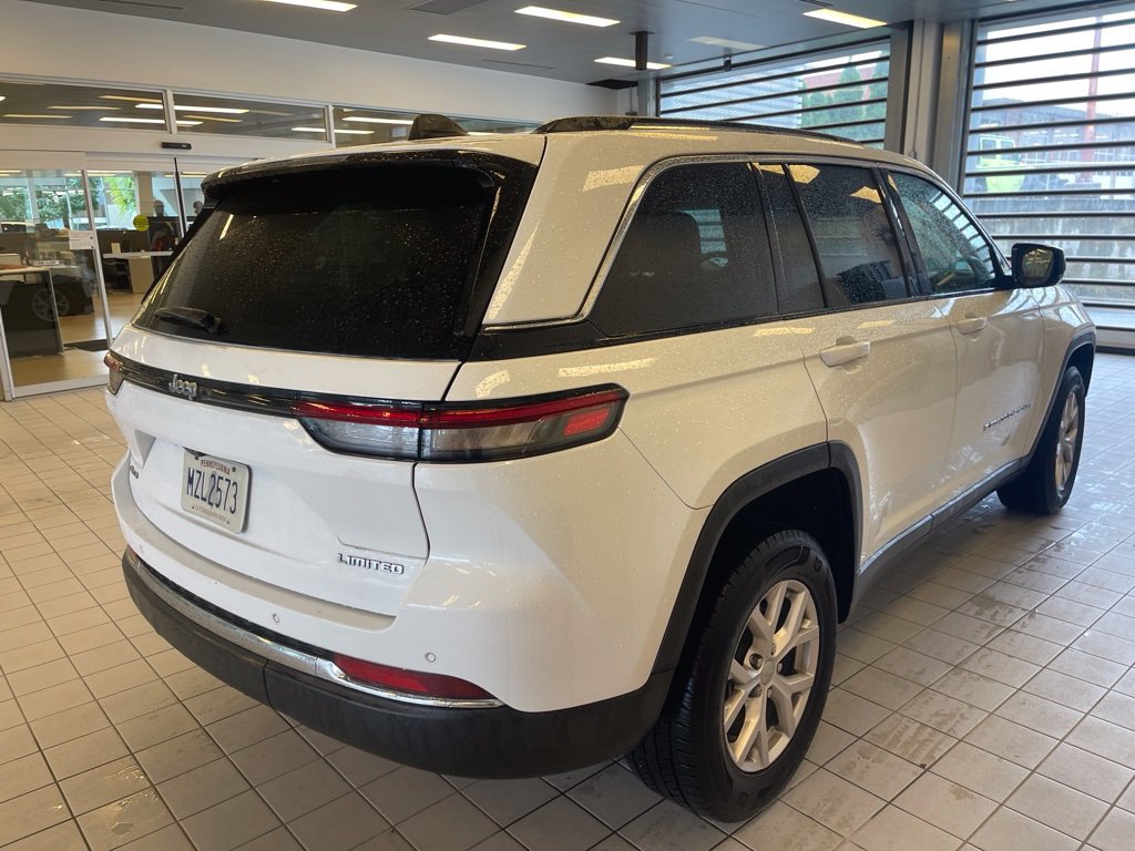 Used 2022 Jeep Grand Cherokee Limited AWD/4WD image 5