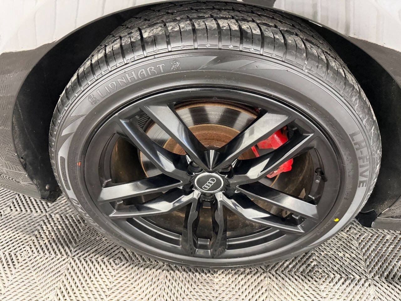 Used 2017 Audi A8 L 4.0T w/ Driver Assistance Package image 53