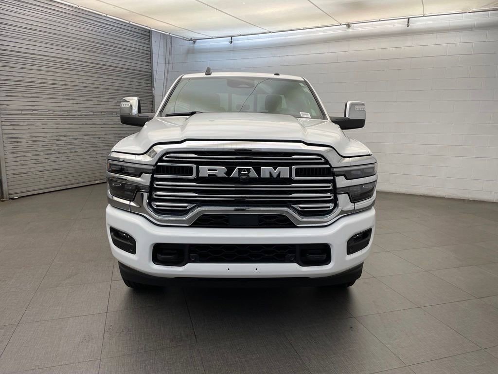 New 2026 RAM 2500 Laramie AWD/4WD image 9
