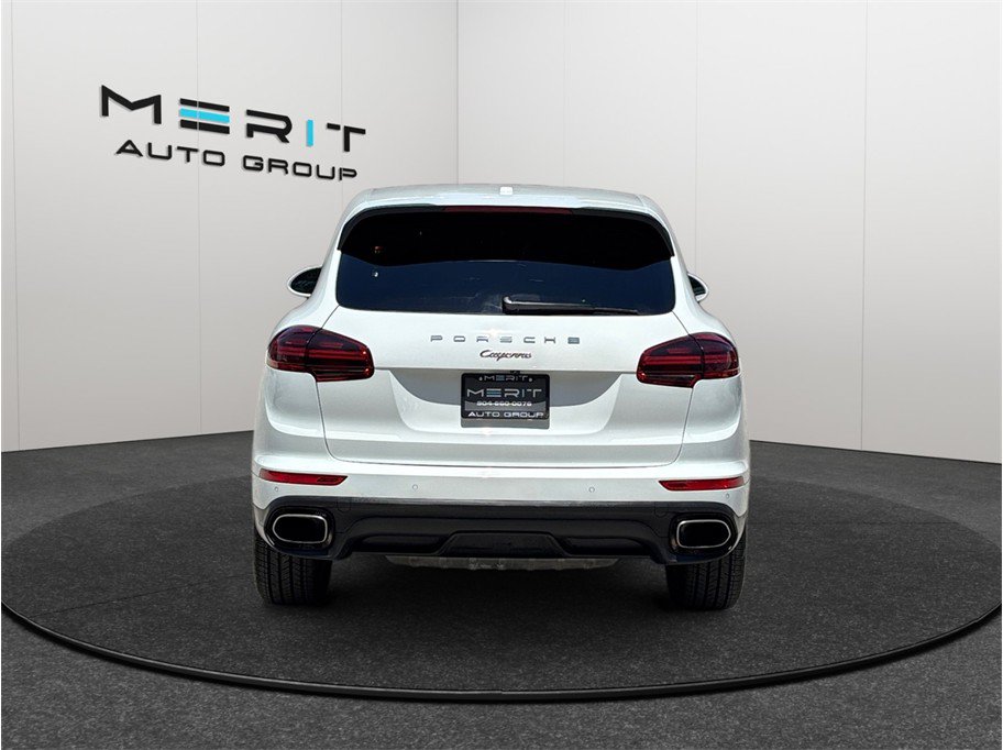 Used 2018 Porsche Cayenne AWD/4WD image 8