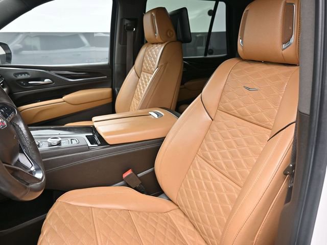Used 2021 Cadillac Escalade Premium Luxury image 33