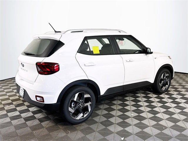 New 2025 Hyundai Venue SEL image 7