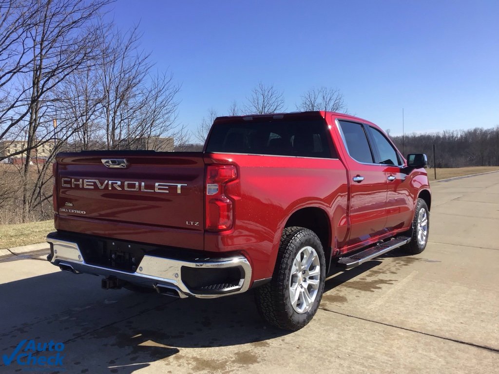 Used 2025 Chevrolet Silverado 1500 LTZ image 3