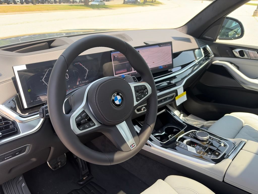 New 2027 BMW X7 xDrive40i w/ M Sport Package AWD/4WD image 11