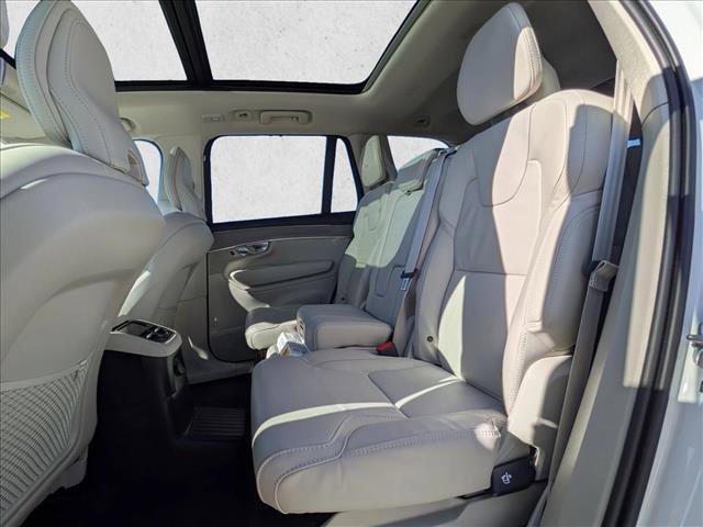 New 2026 Volvo XC90 T8 Ultra w/ Protection Package Premier image 16