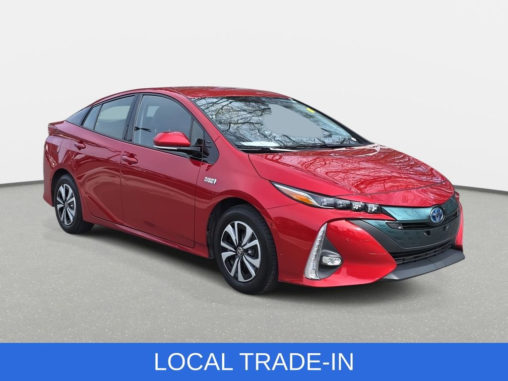 Used 2017 Toyota Prius Prime Advanced w/ Carpet Mat Package image 3