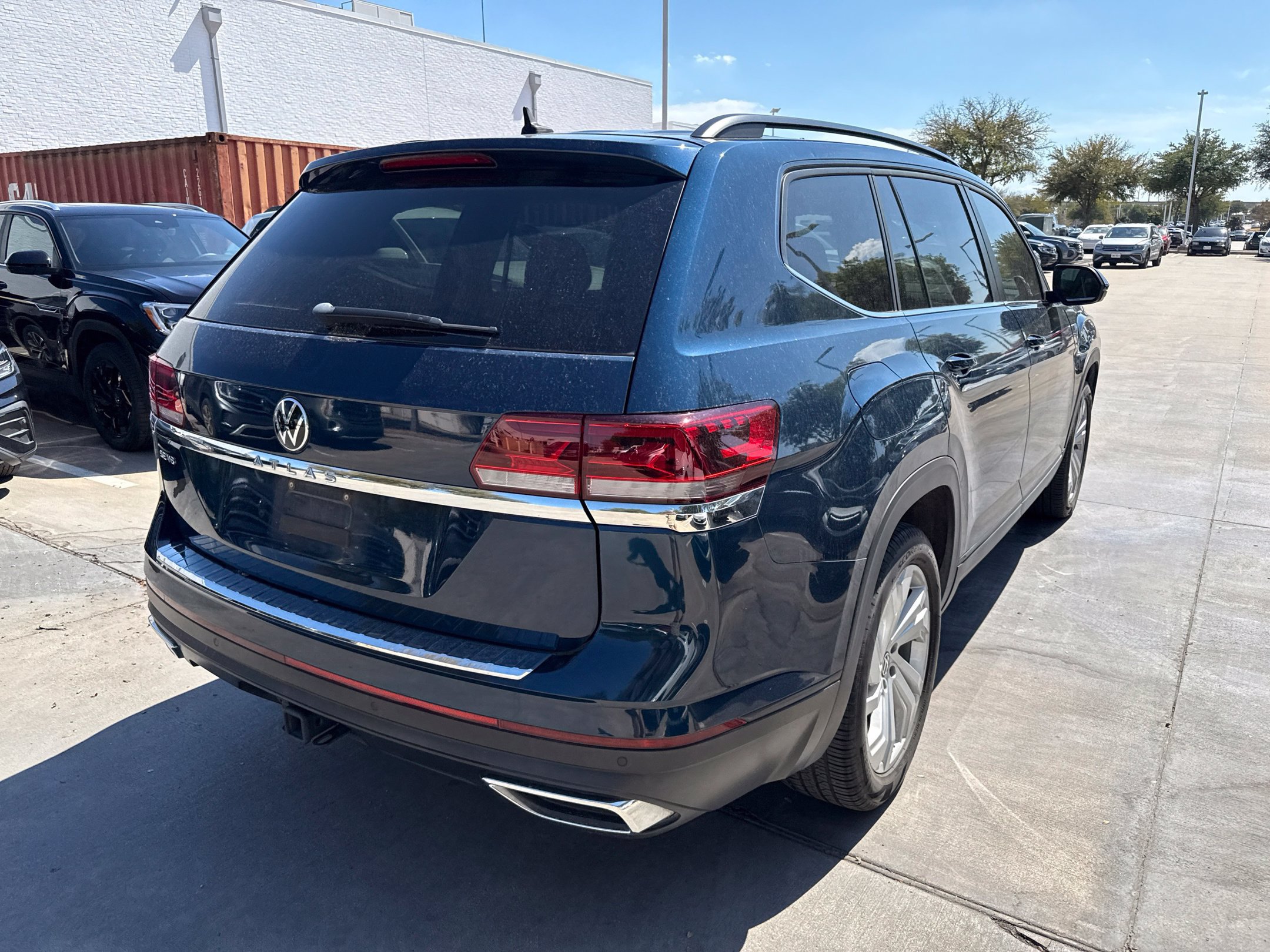 Used 2023 Volkswagen Atlas SE FWD image 3