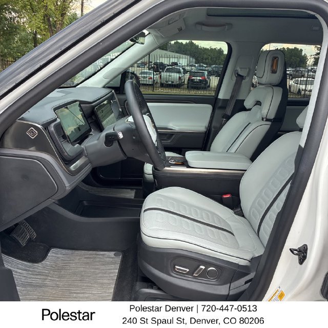 Used 2025 Rivian R1T Adventure Dual AWD/4WD image 5