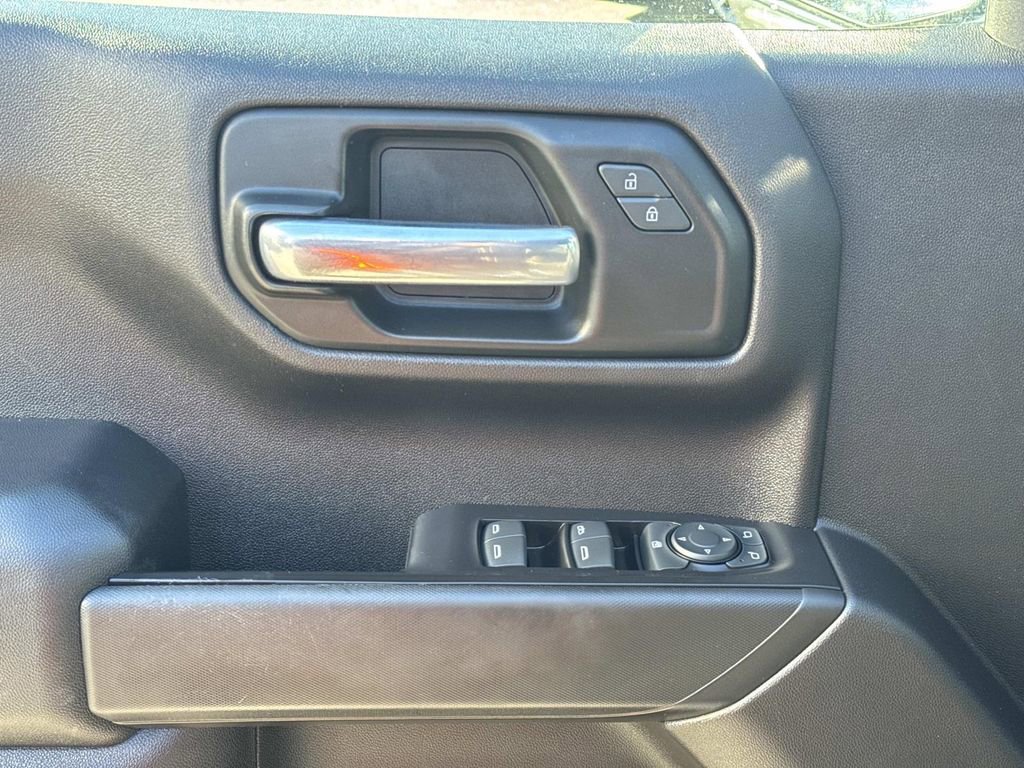 Certified 2019 Chevrolet Silverado 1500 Custom w/ Custom Value Package image 19