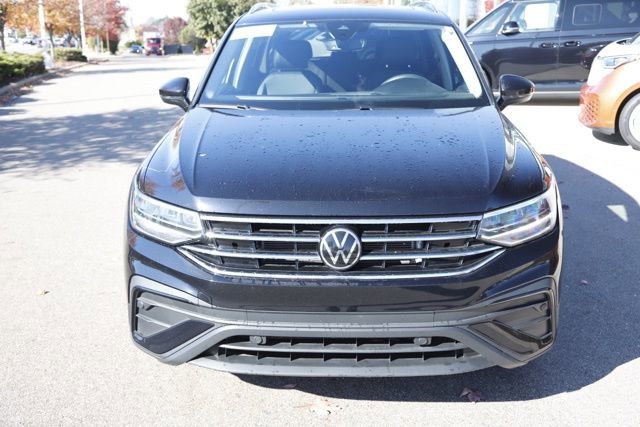 Used 2022 Volkswagen Tiguan SE image 12