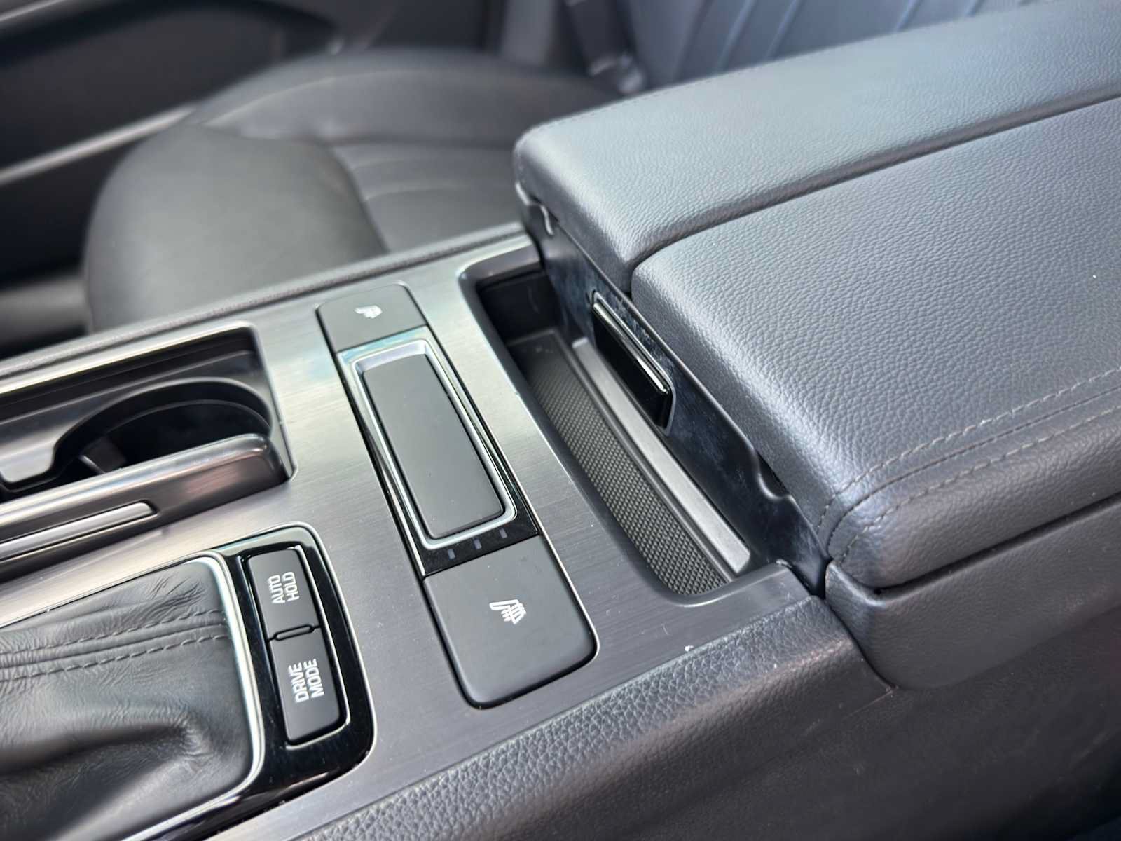 Used 2020 Genesis G80 3.8 RWD image 15