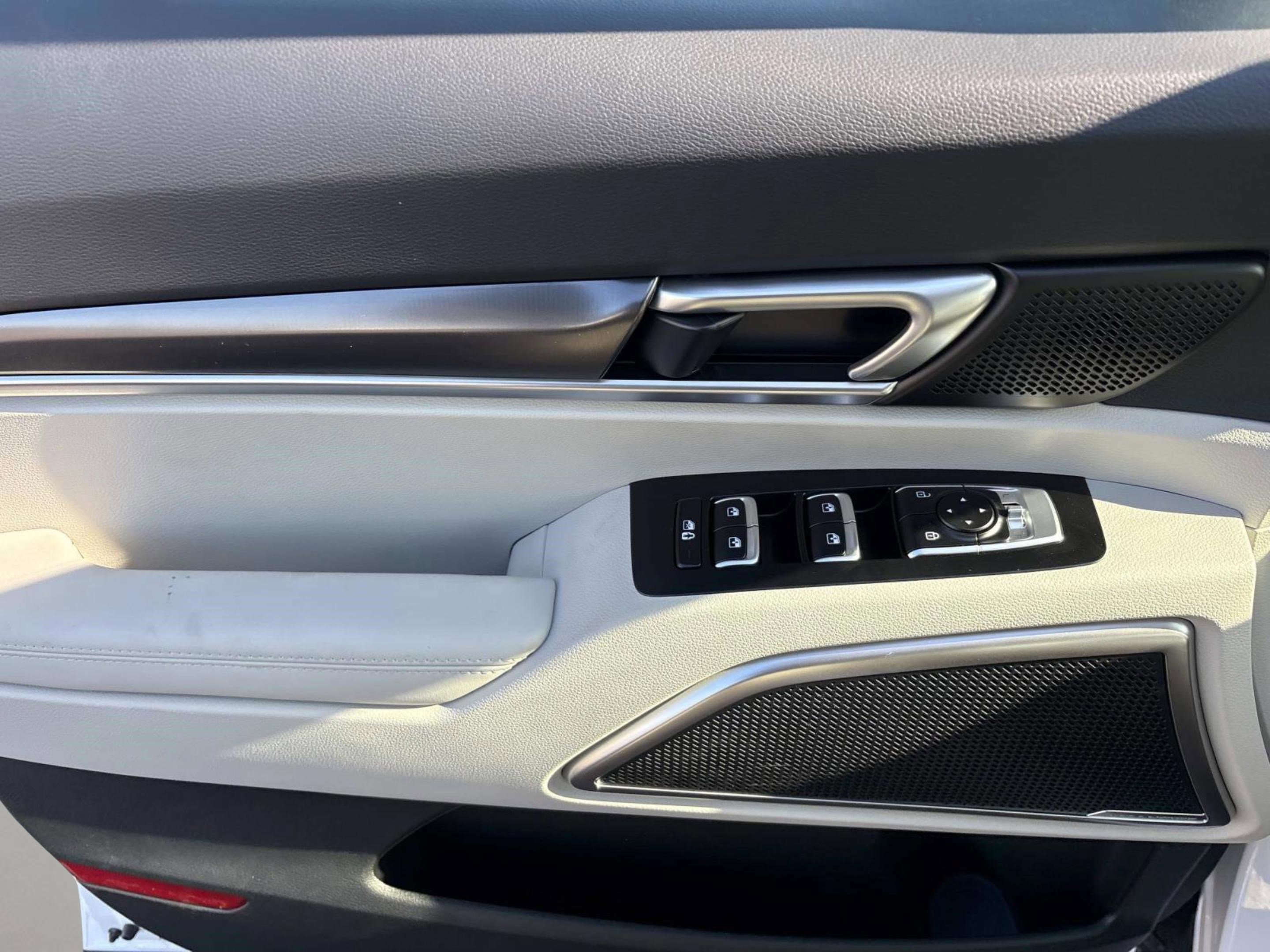 New 2025 Kia Telluride S image 17