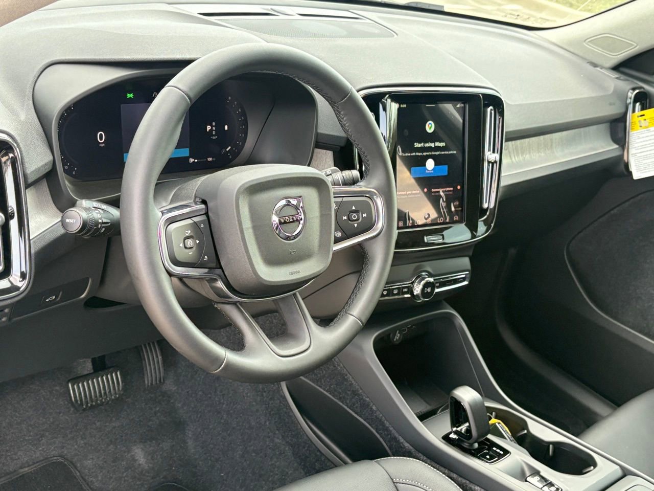 New 2026 Volvo XC40 B5 Core w/ Climate Package image 13