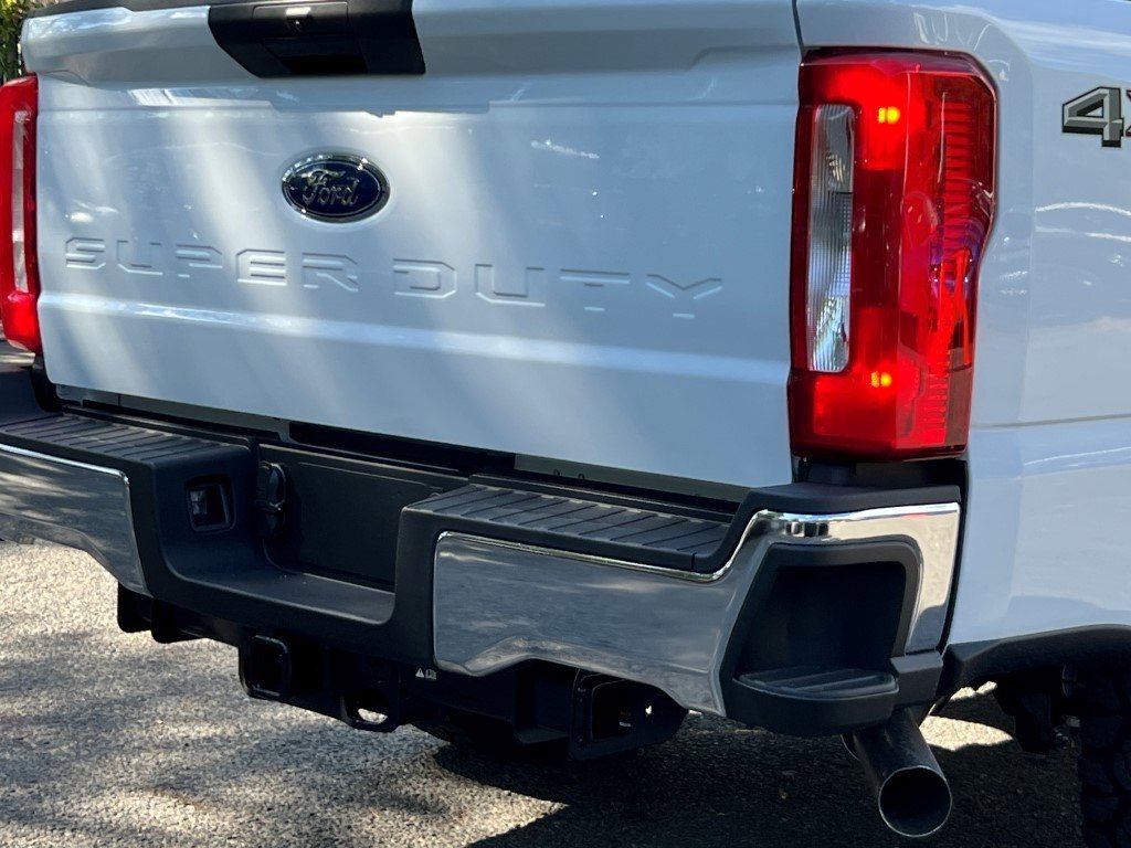 New 2026 Ford F250 XL image 5