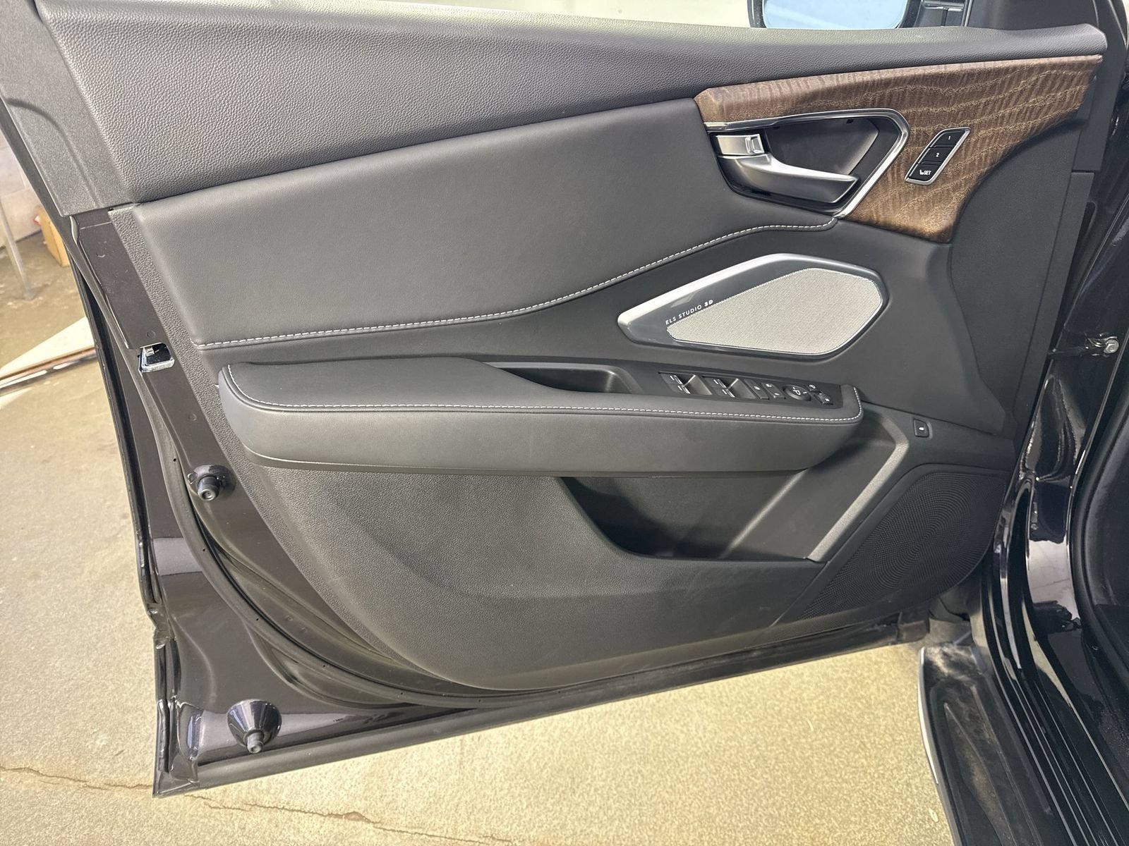 Certified 2024 Acura RDX SH-AWD w/ Advance Package image 20