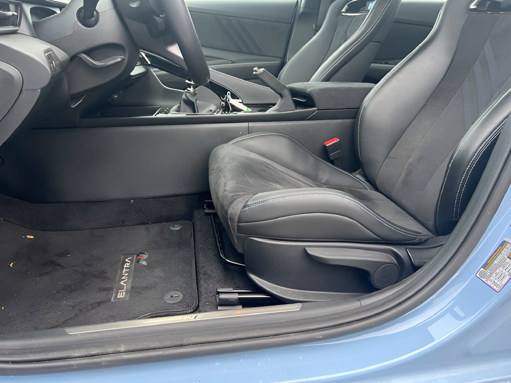 Certified 2025 Hyundai Elantra N FWD image 17