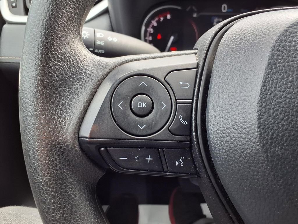 Used 2024 Toyota RAV4 XLE FWD image 13