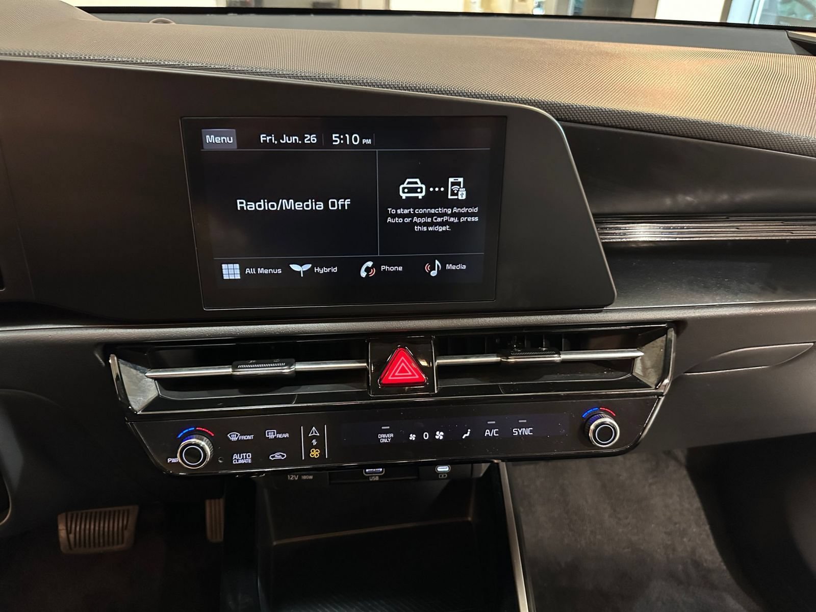 Used 2026 Kia Niro LX FWD image 17