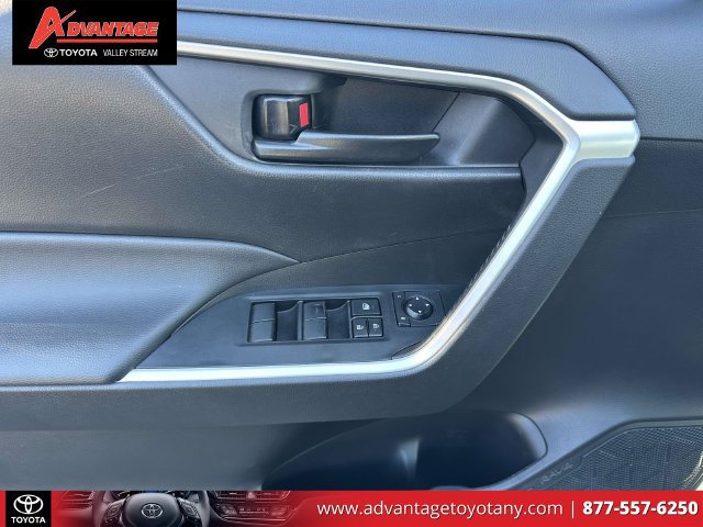 Used 2024 Toyota RAV4 LE AWD/4WD image 21