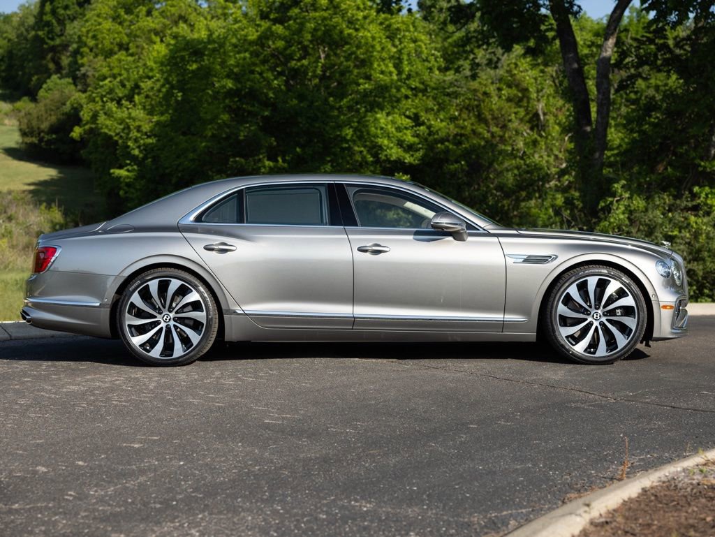 New 2026 Bentley Flying Spur Plug-In Hybrid AWD/4WD image 13