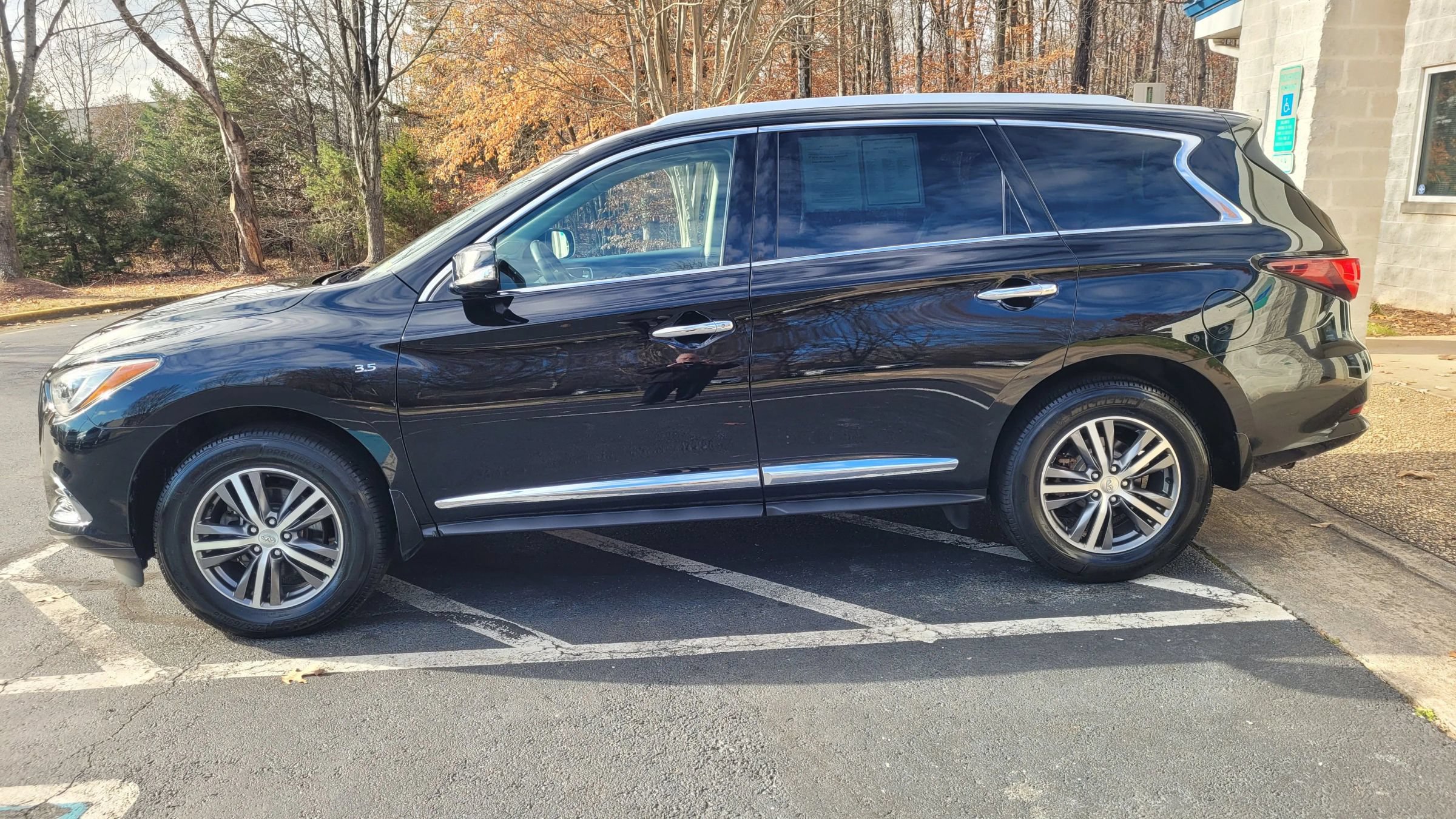 Used 2020 INFINITI QX60 Luxe AWD/4WD image 3
