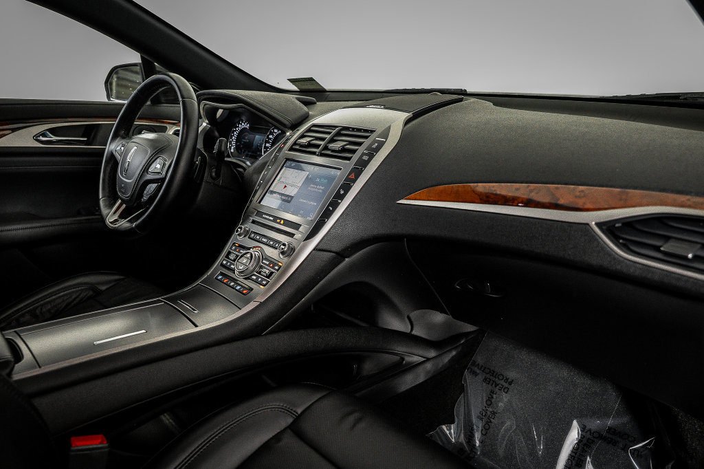 Used 2020 Lincoln MKZ Reserve w/ Elements Package FWD image 38