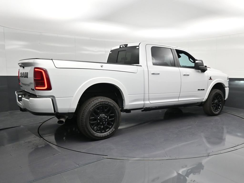 Used 2025 RAM 2500 Limited AWD/4WD image 3