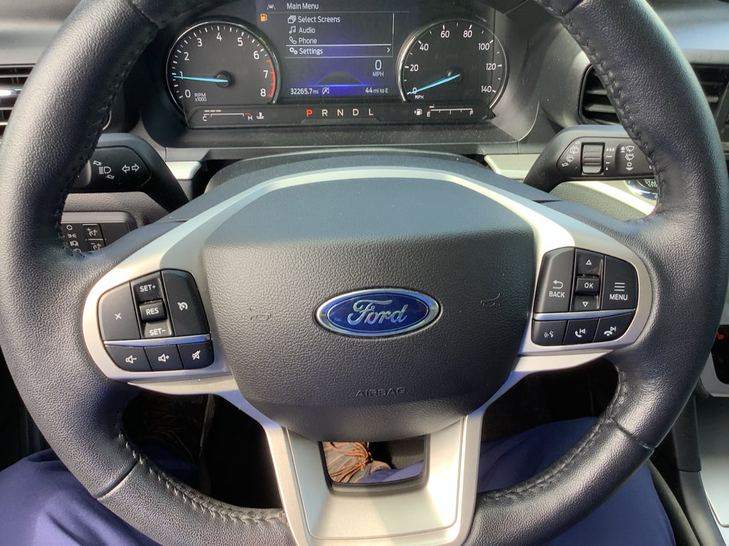 Used 2022 Ford Explorer XLT image 15