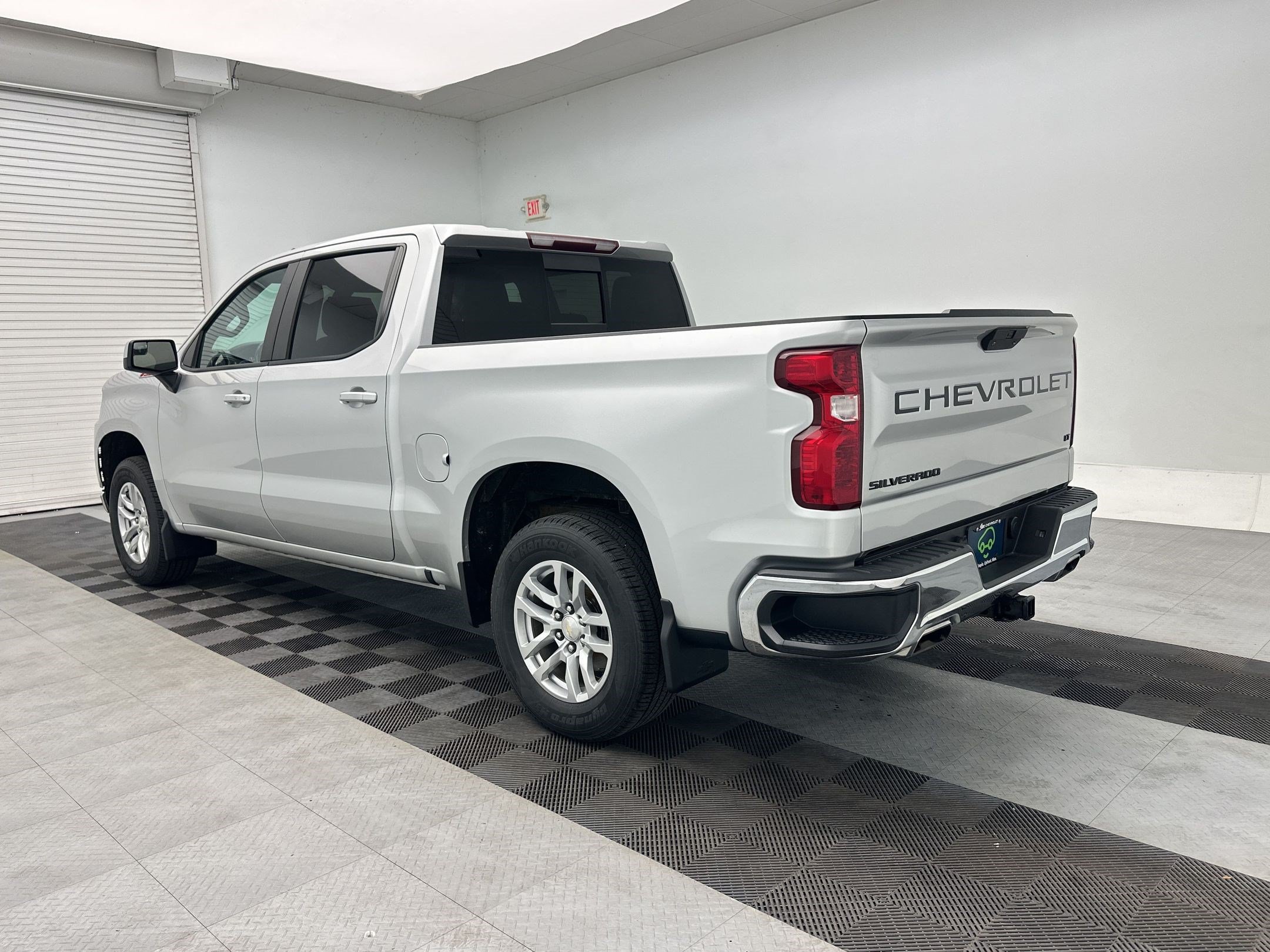 Used 2020 Chevrolet Silverado 1500 LT w/ All-Star Edition AWD/4WD image 3