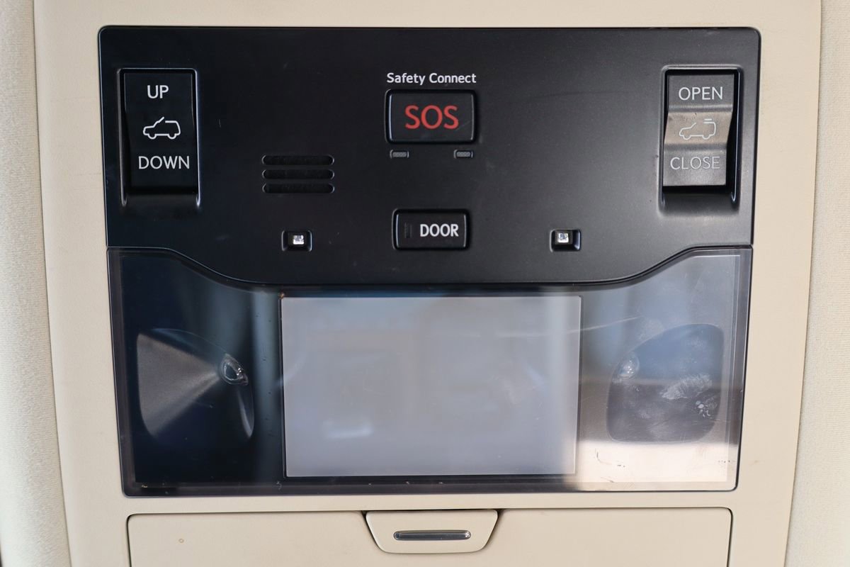 Used 2016 Lexus LX 570 4WD image 31